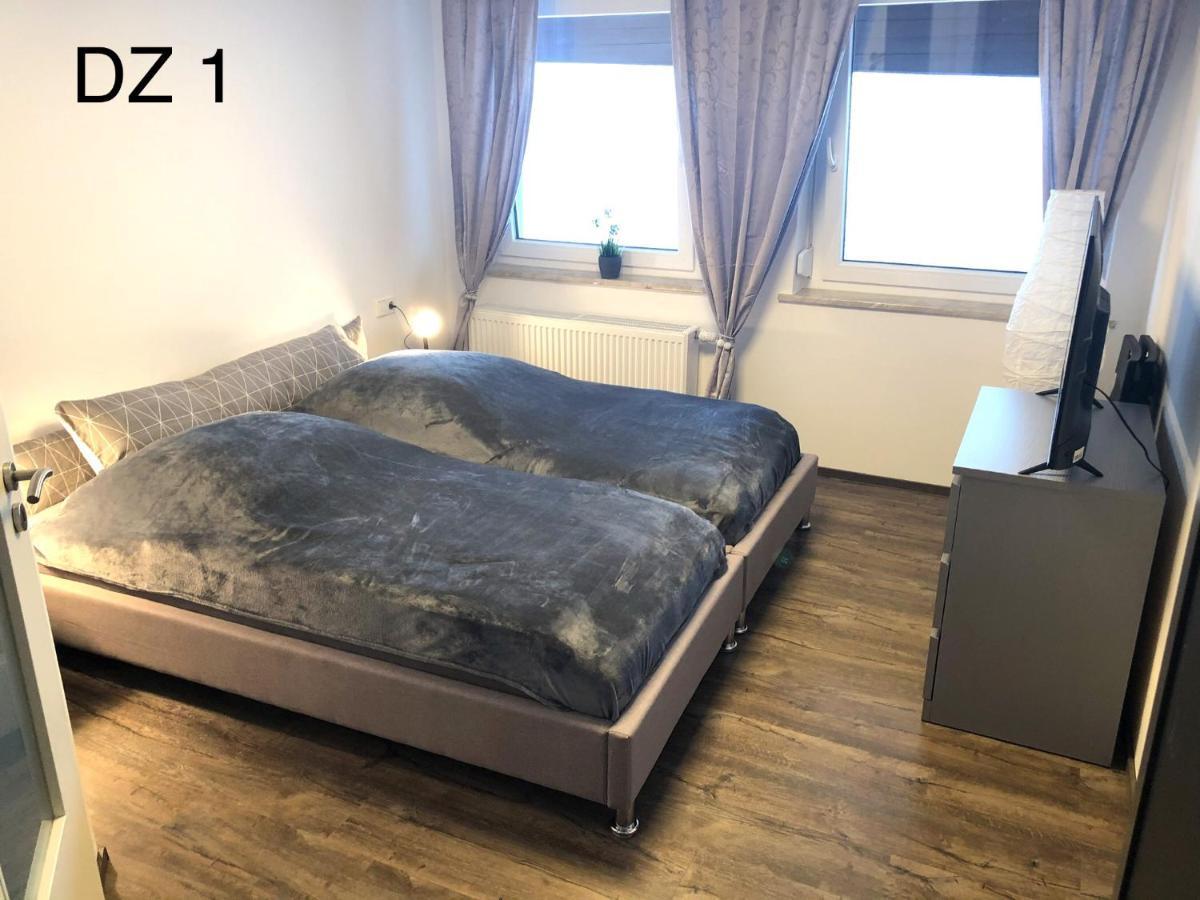 Lisas Gaestehaus Neckartenzlingen Luaran gambar